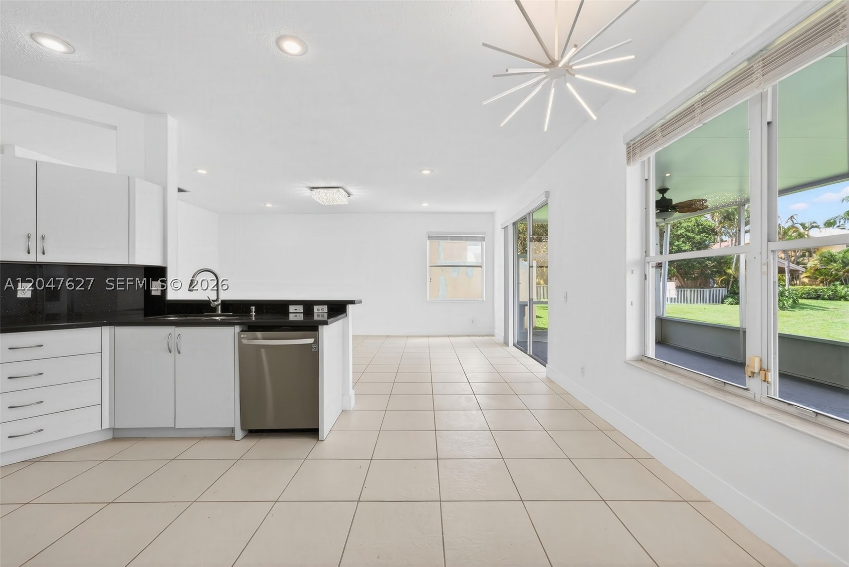 SYMPHONY BAY - Residential
