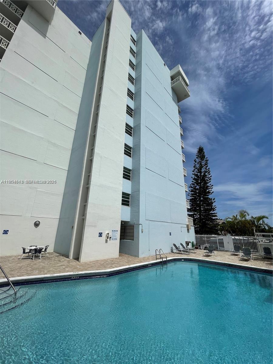 KEYSTONE HARBOR CLUB COND - Residential