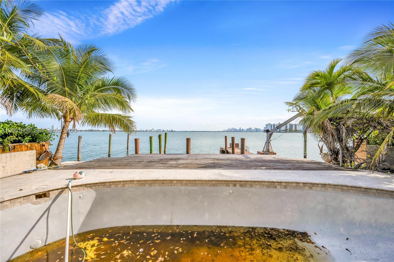ISLE OF NORMANDY MIAMI VI - Residential