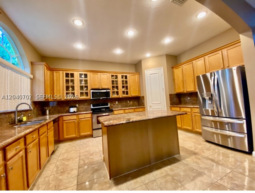 POD 7 AT MONARCH LAKES - Residential