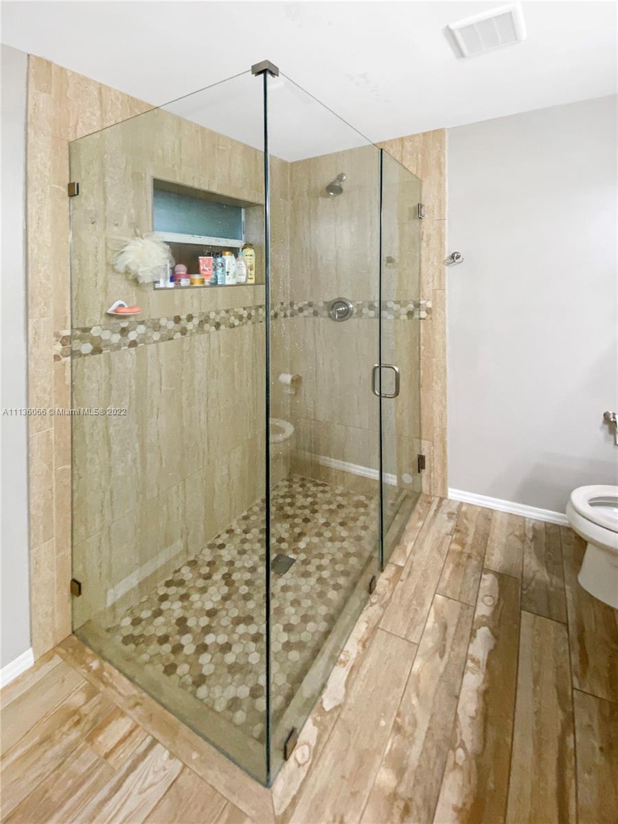 WINSTON PARK UNIT 7 - Residential