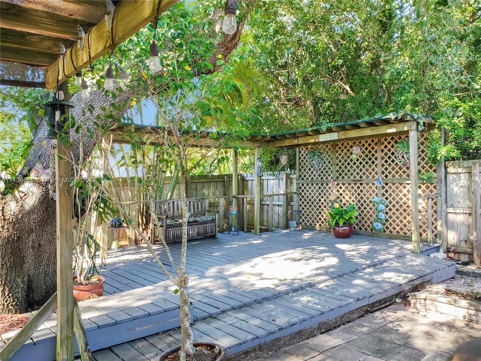 WINSTON PARK UNIT 7 - Residential