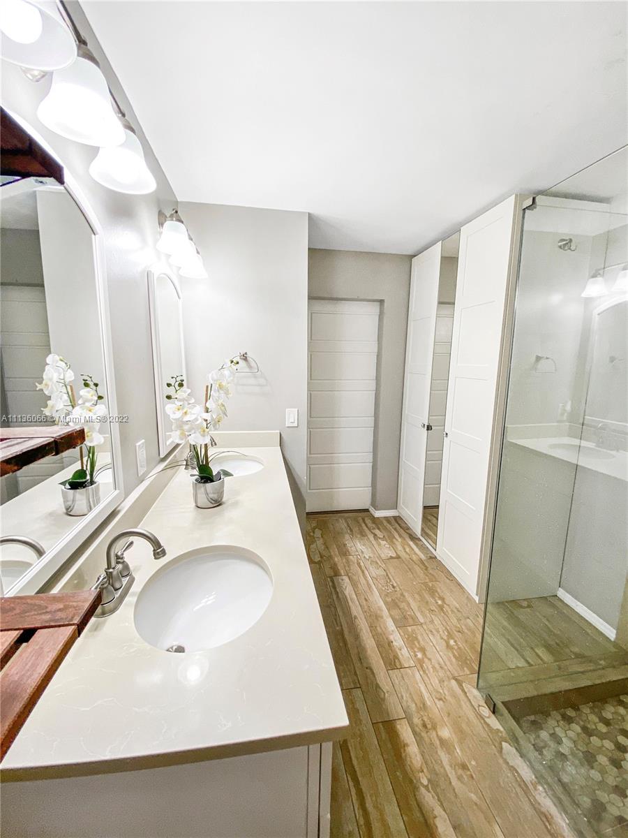 WINSTON PARK UNIT 7 - Residential