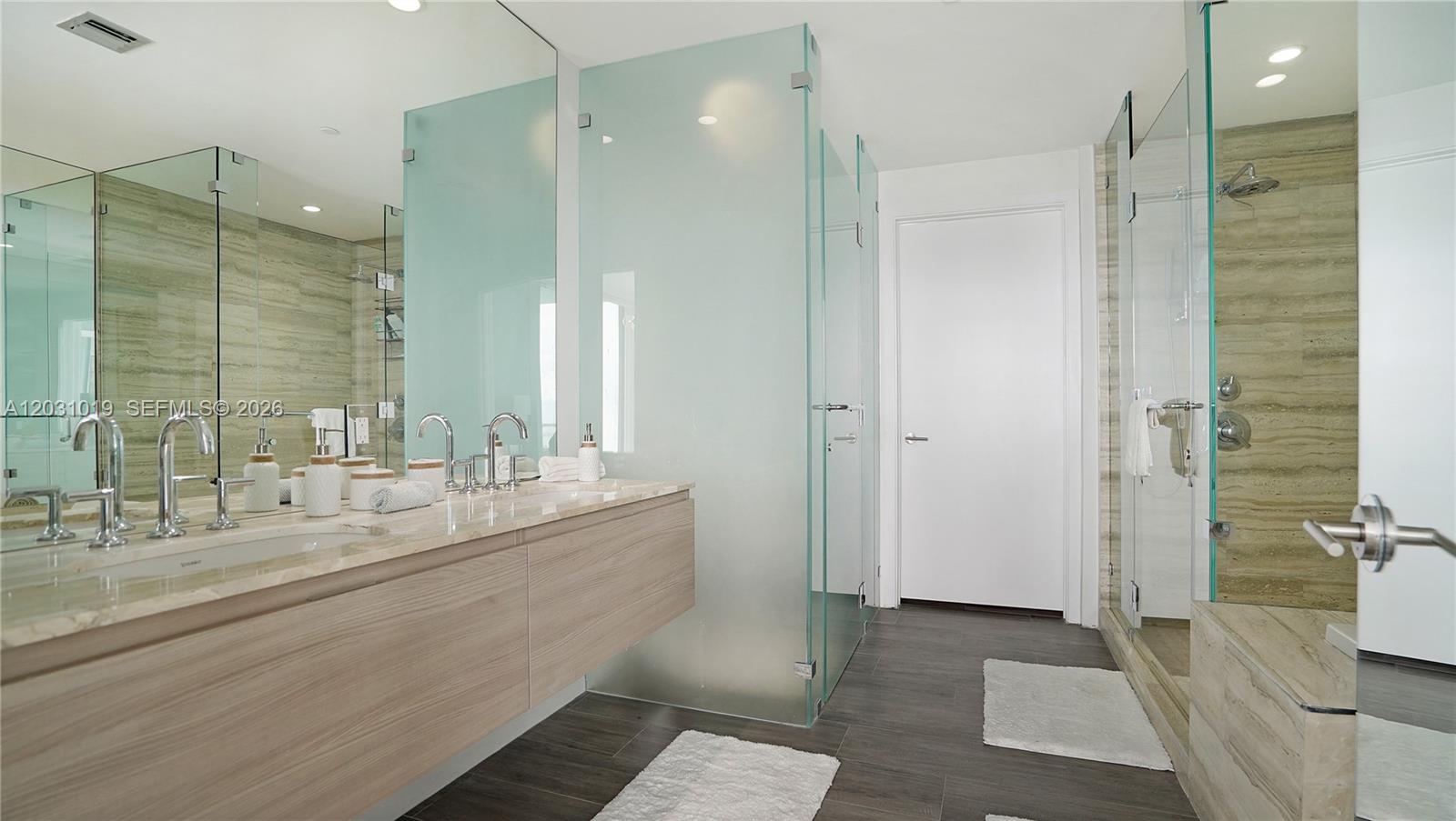 BISCAYNE BEACH CONDO - Residential Lease