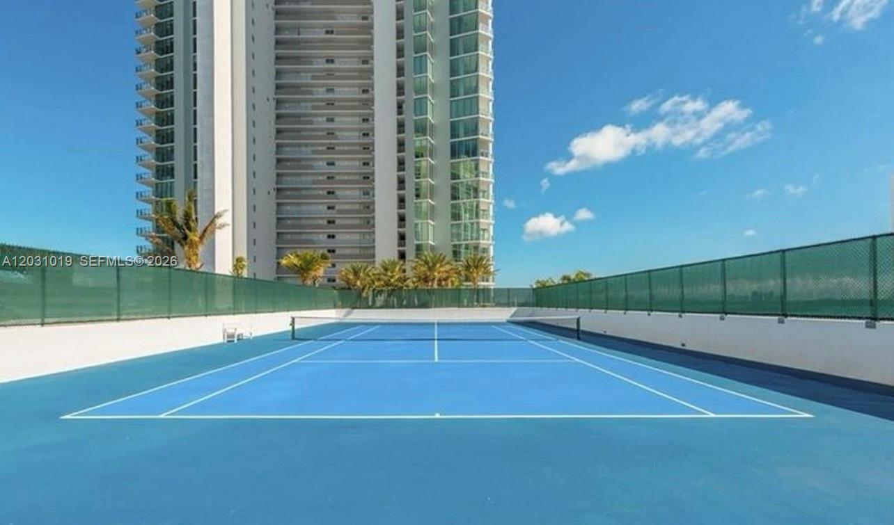 BISCAYNE BEACH CONDO - Residential Lease