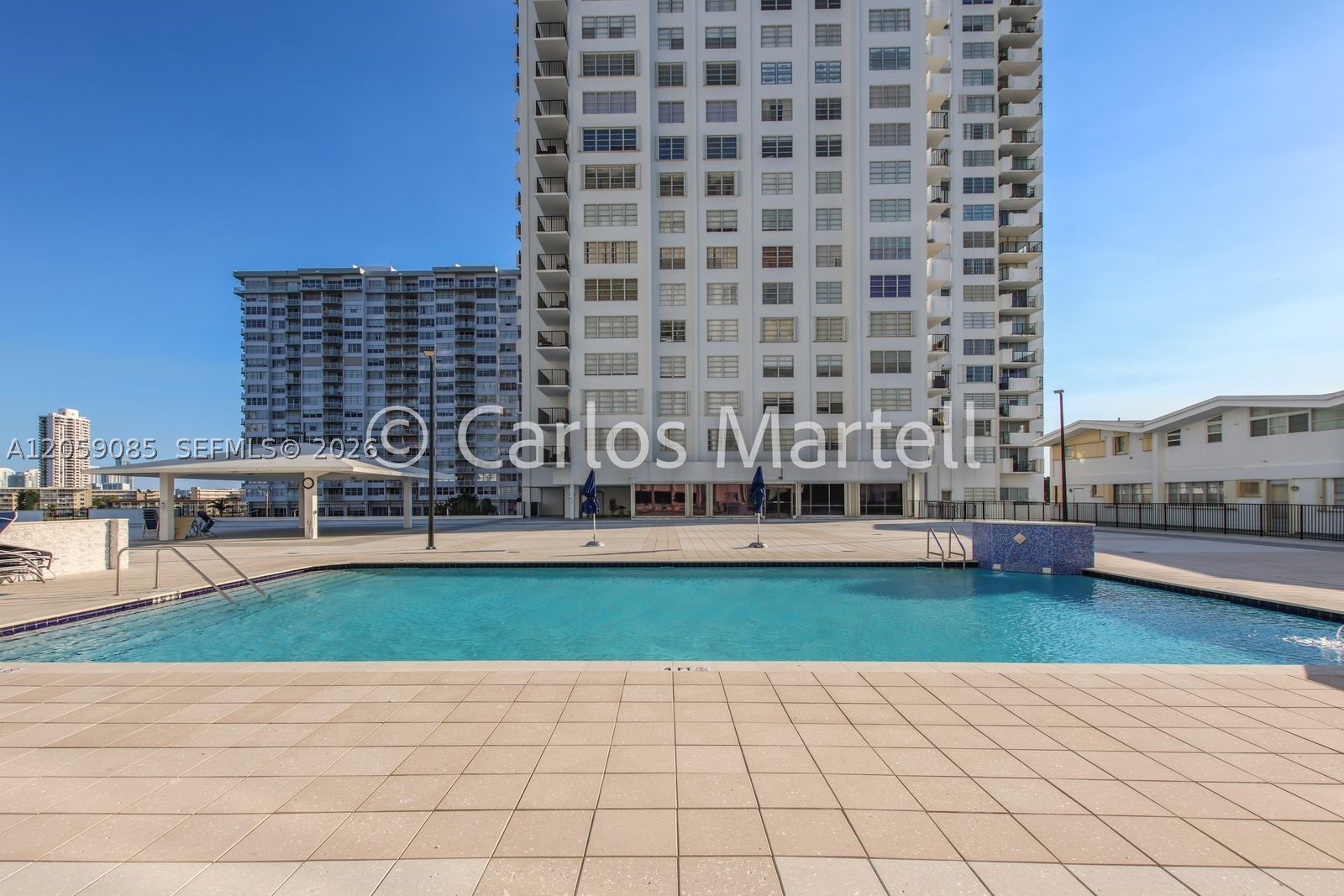 COMMODORE PLAZA CONDO - Residential