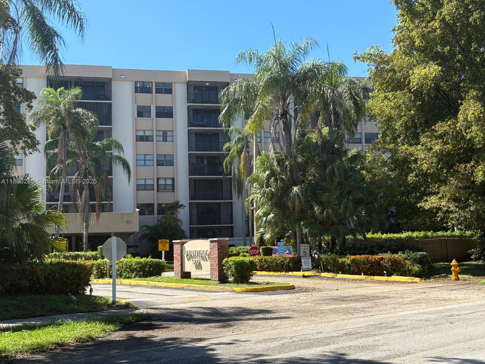 CHANTILLY CONDO - Residential
