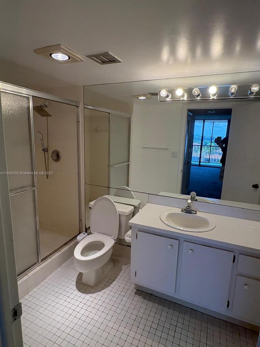 CHANTILLY CONDO - Residential