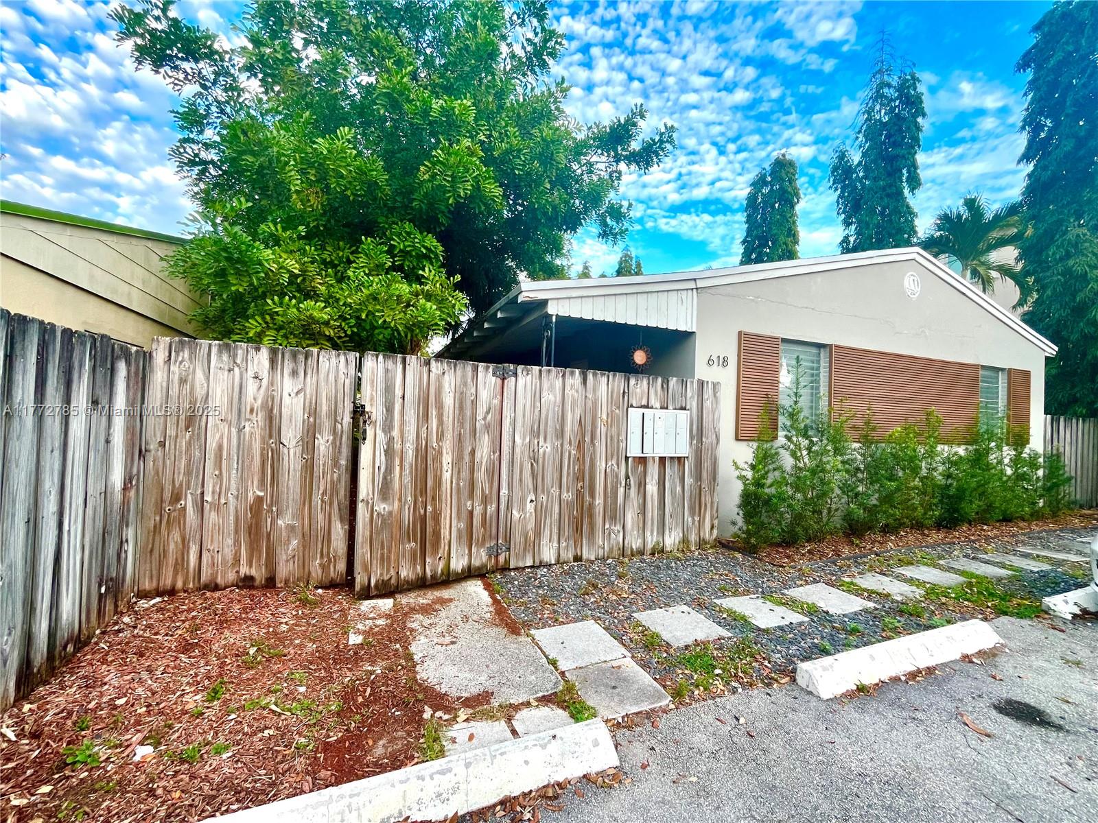Price just reduced!! Recently updated 1 bedroom apartment in the quiet and charming neighborhood of Victoria Park. Recent upgrades to apartment included new flooring, as well as updated kitchen and bathroom. It is centrally located near everything Fort Lauderdale has to offer. 1.5 miles from the beach, Las Olas restaurants, night life and much more. Coin laundry room located at rear of building. Water/trash included.  Quick approval process! Pet friendly. 1 parking spot. Call Today!
