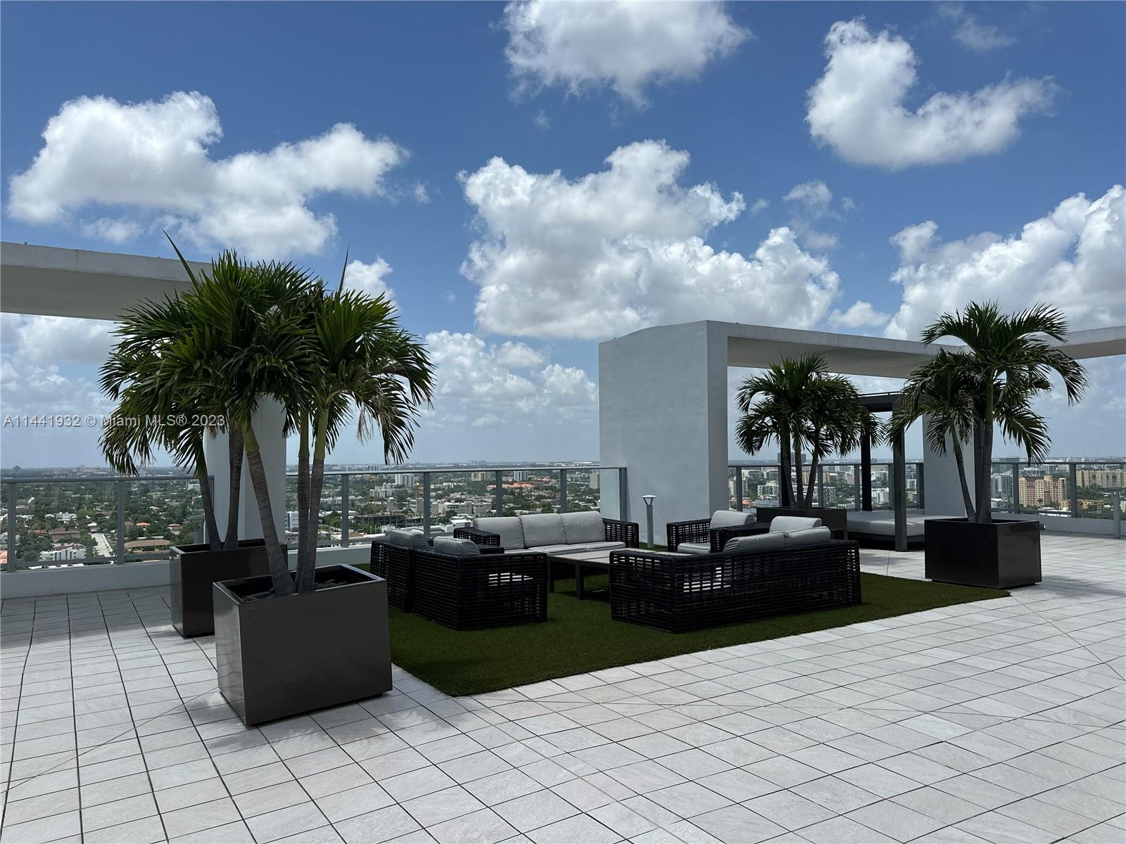BRICKELL TEN CONDO - Residential Lease
