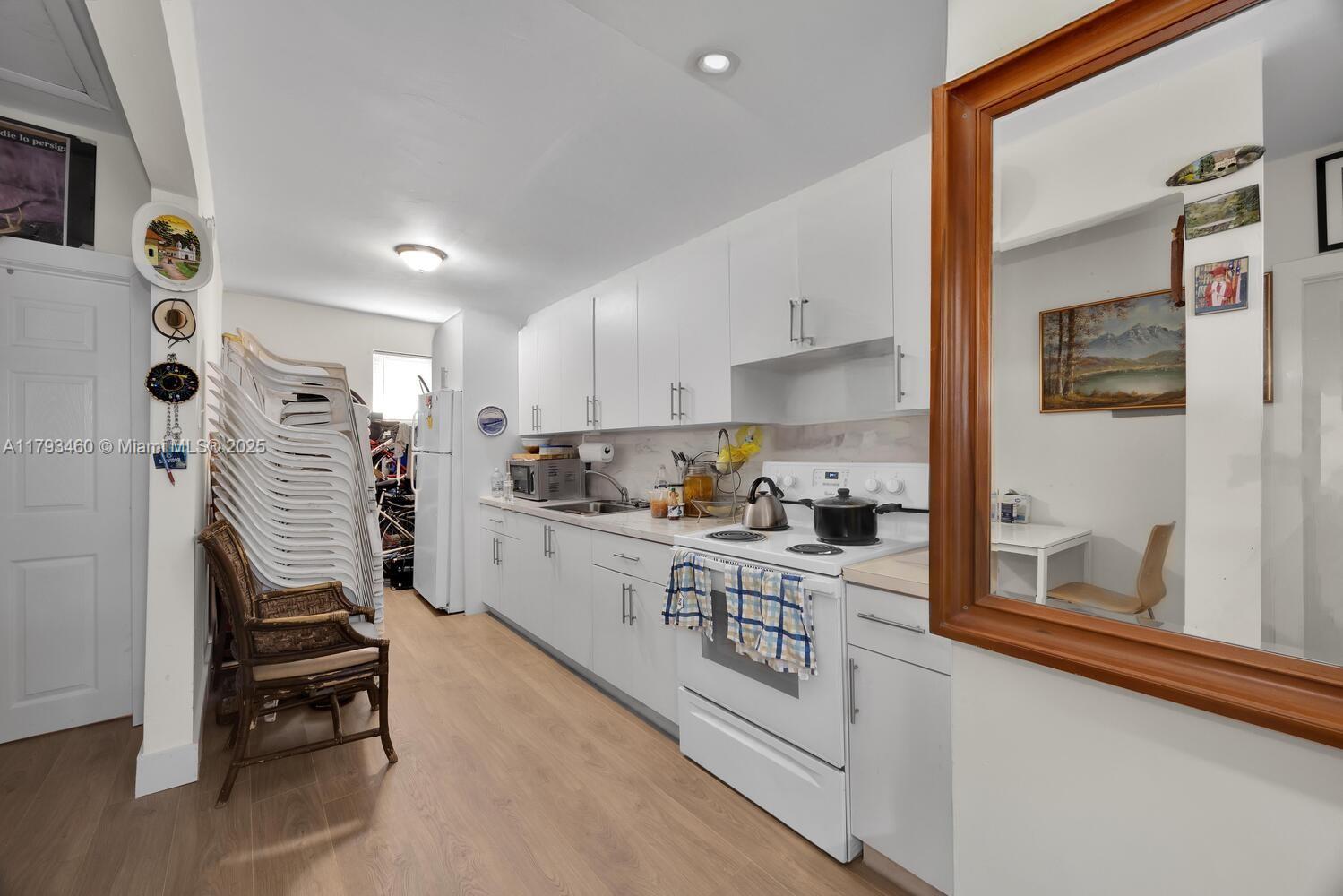 LAWRENCE ESTATES LAND COS - Residential Income