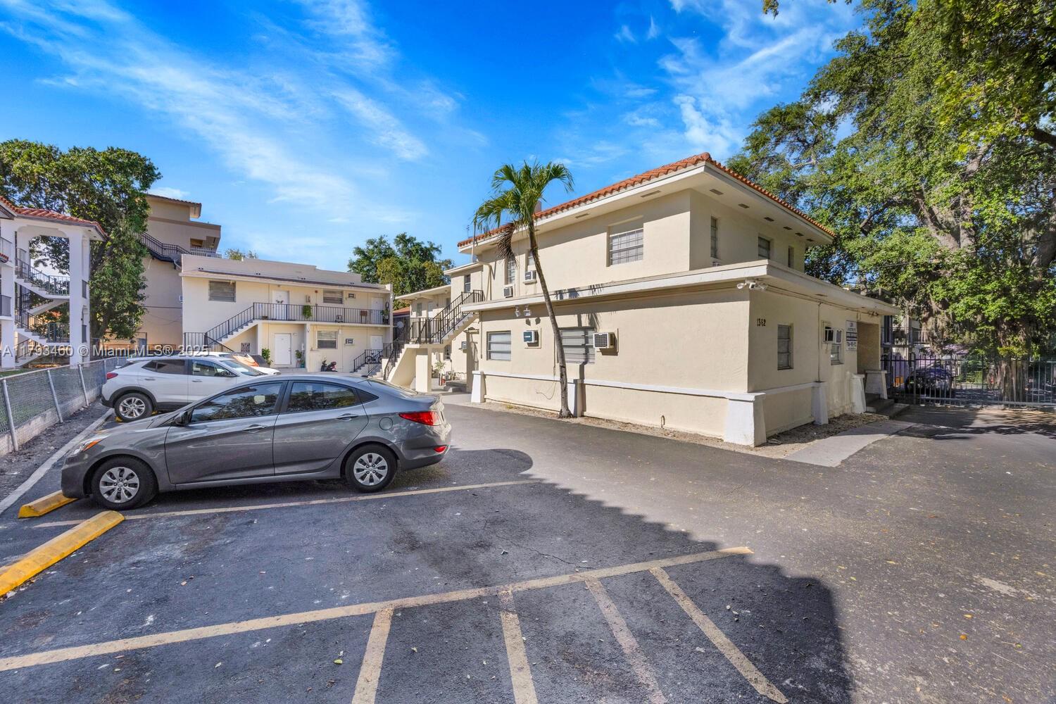 LAWRENCE ESTATES LAND COS - Residential Income