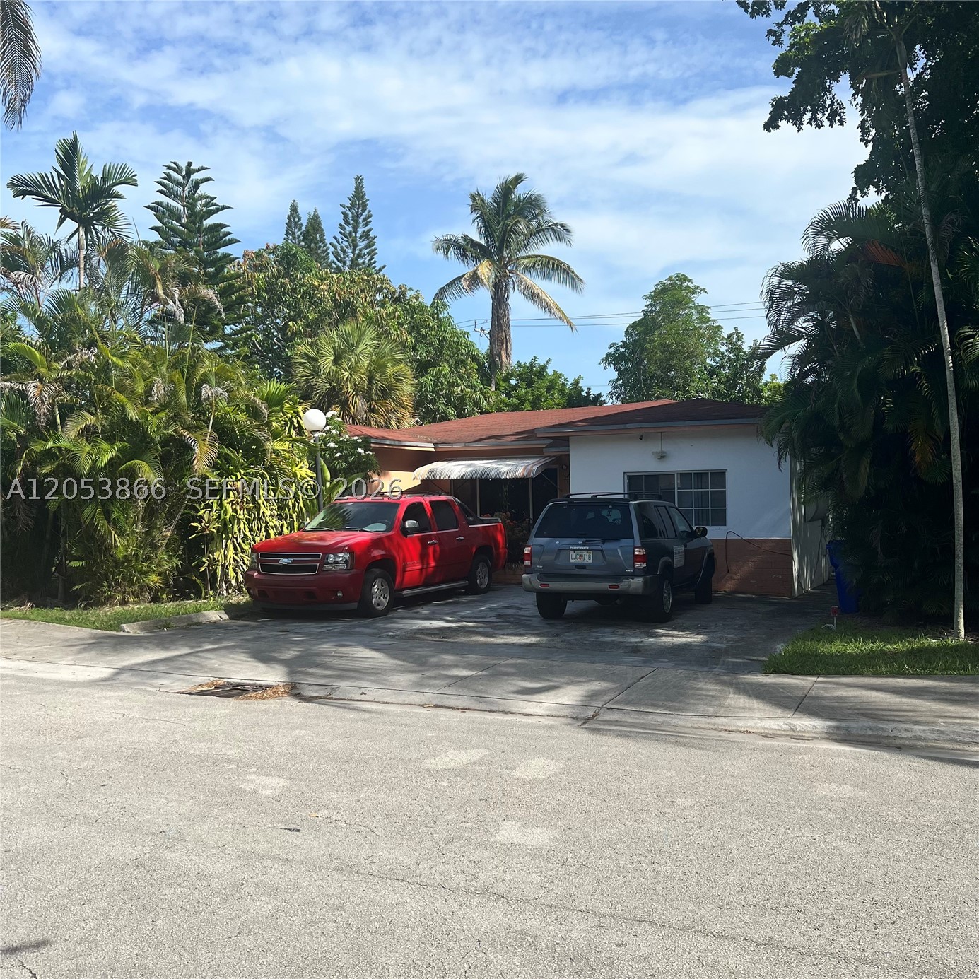 Perfect opportunity for investor, first time home buyer.