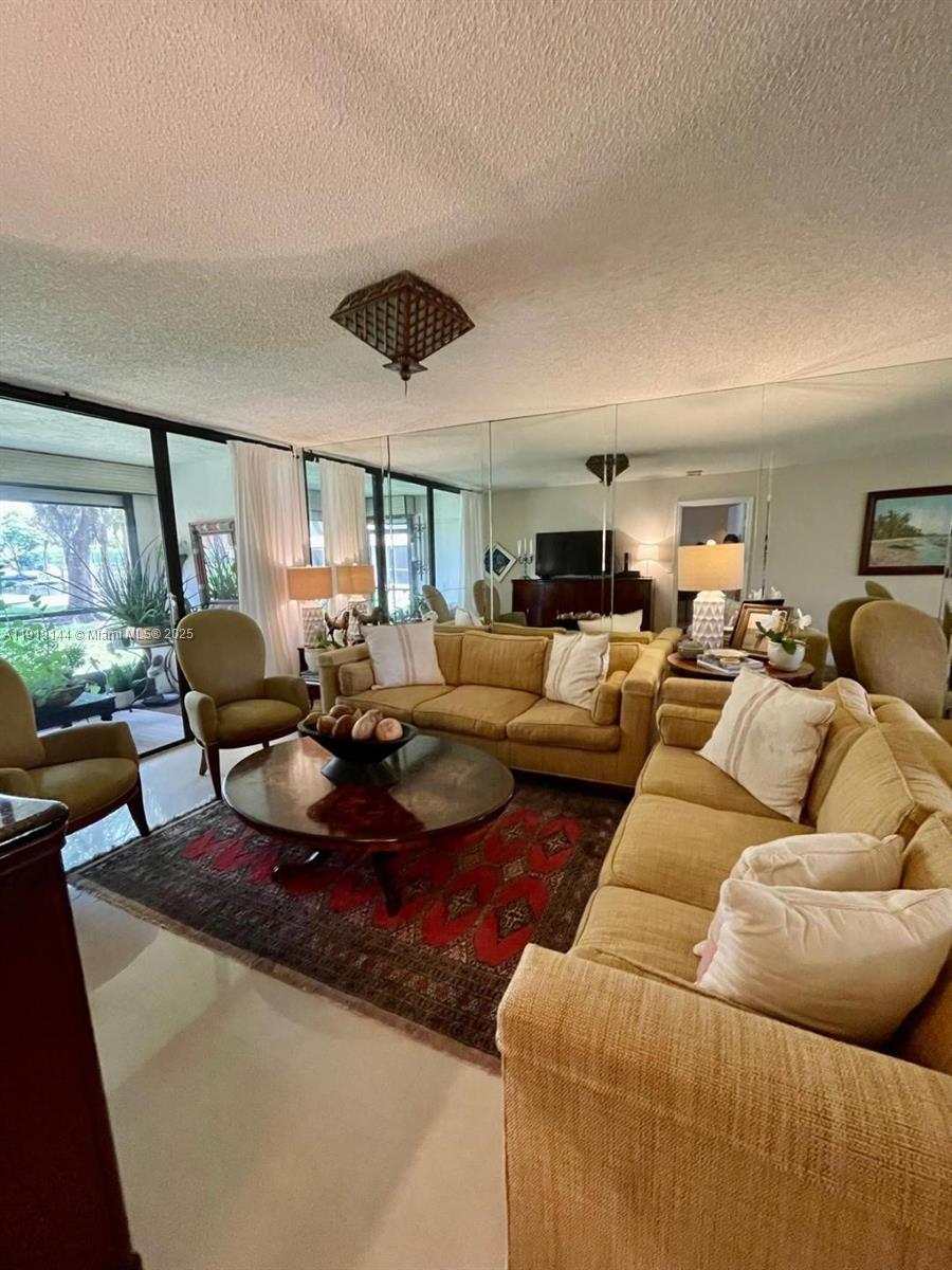 JACARANDA HEIGHTS CONDO - Residential