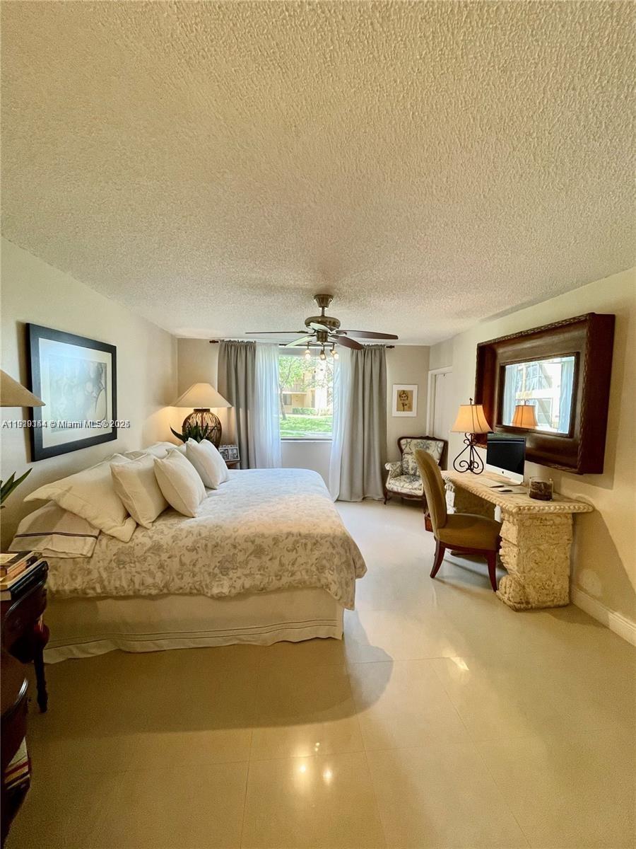 JACARANDA HEIGHTS CONDO - Residential