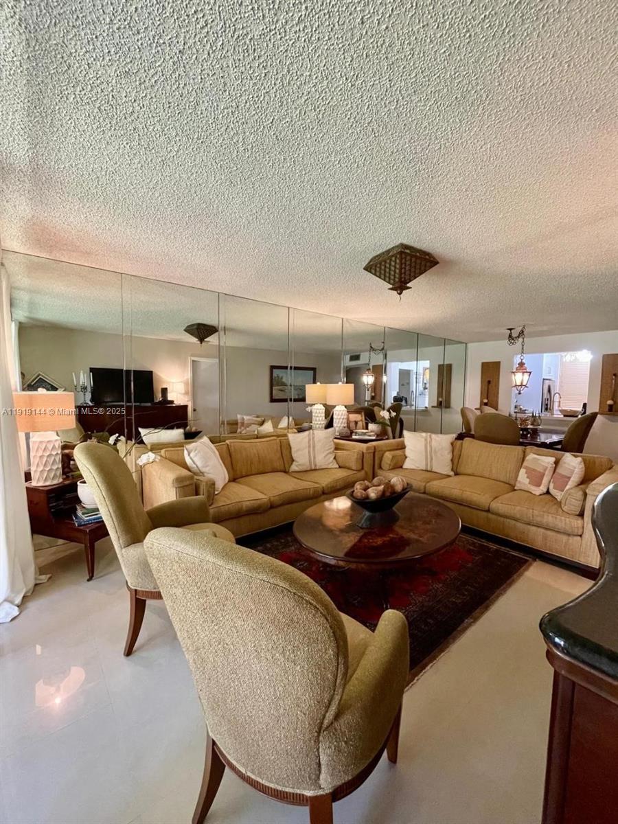 JACARANDA HEIGHTS CONDO - Residential