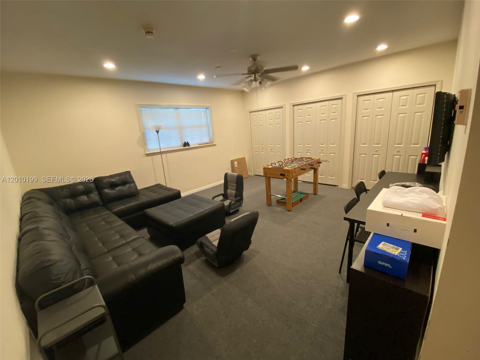 BISCADO ESTS SEC 1 - Residential