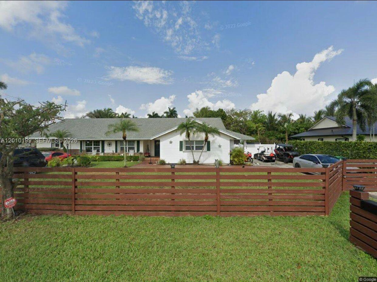BISCADO ESTS SEC 1 - Residential