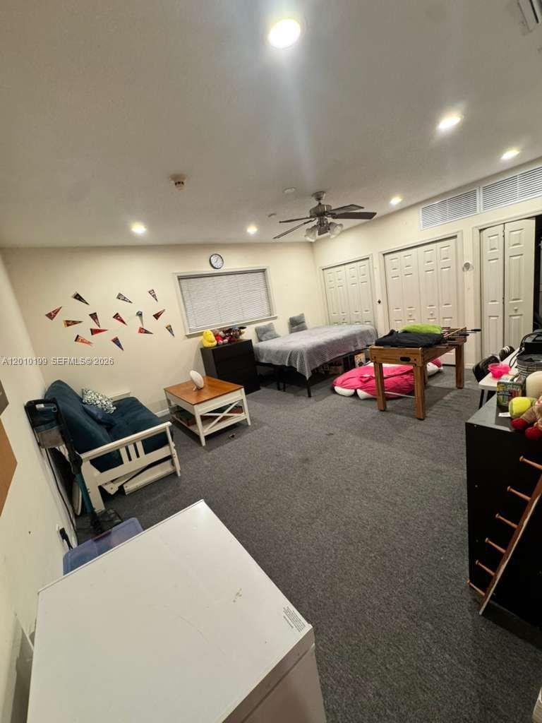 BISCADO ESTS SEC 1 - Residential