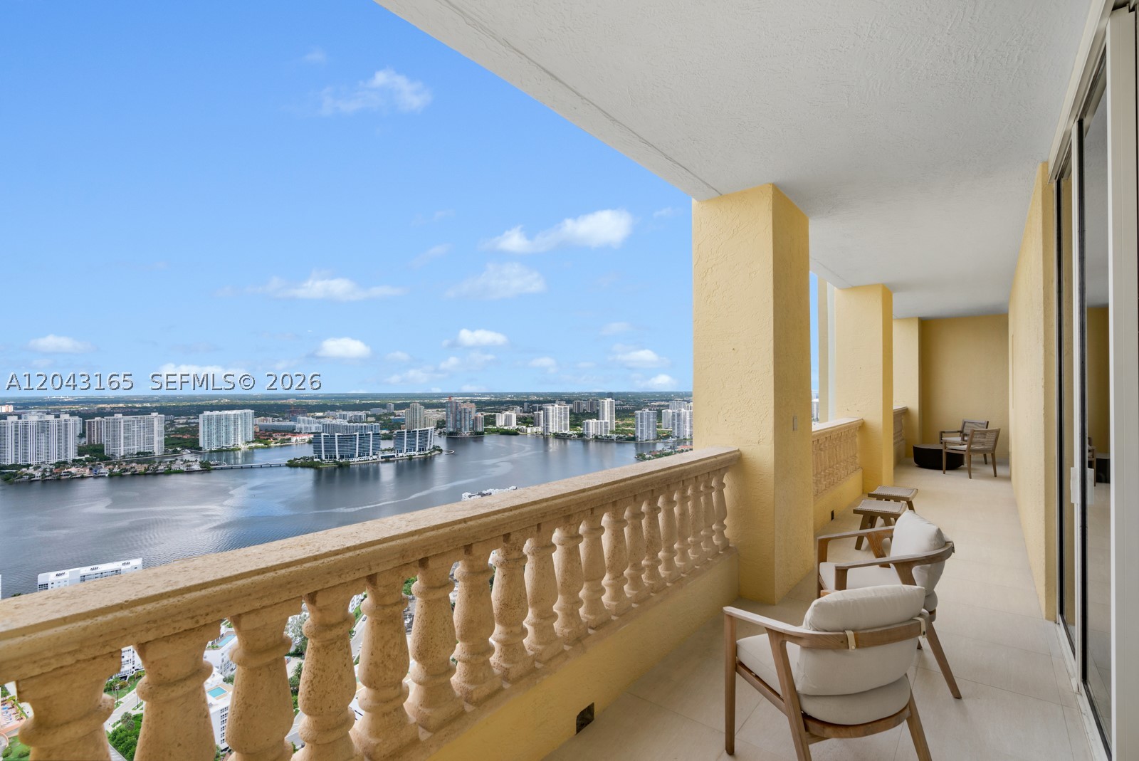 ACQUALINA OCEAN RESIDENCE - Residential