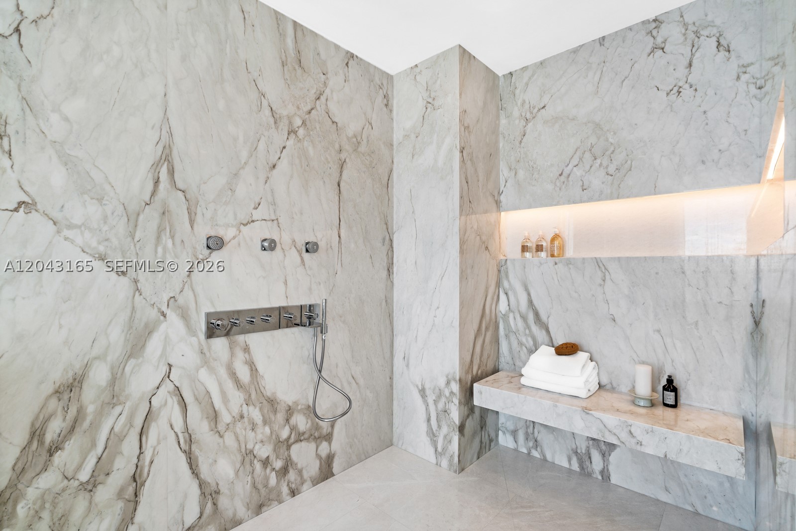 ACQUALINA OCEAN RESIDENCE - Residential