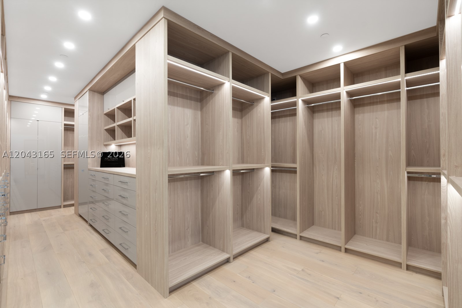 ACQUALINA OCEAN RESIDENCE - Residential