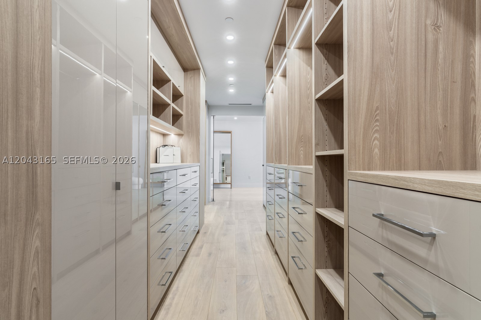 ACQUALINA OCEAN RESIDENCE - Residential