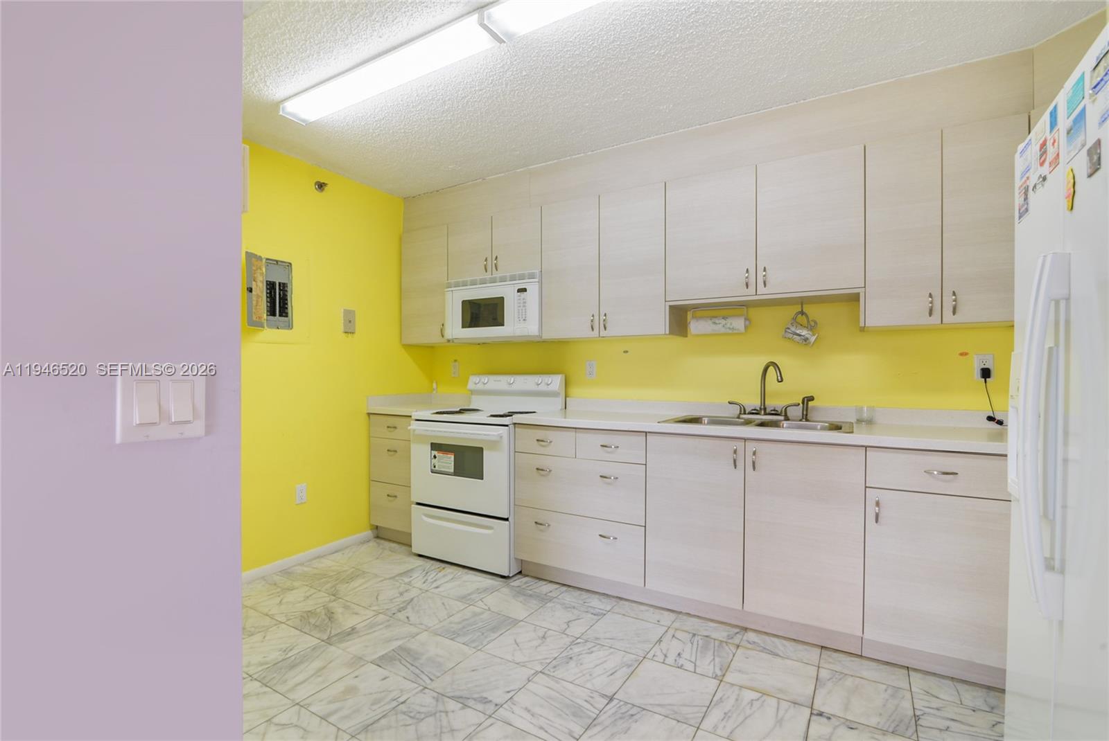 MARBELLA CONDO - Residential