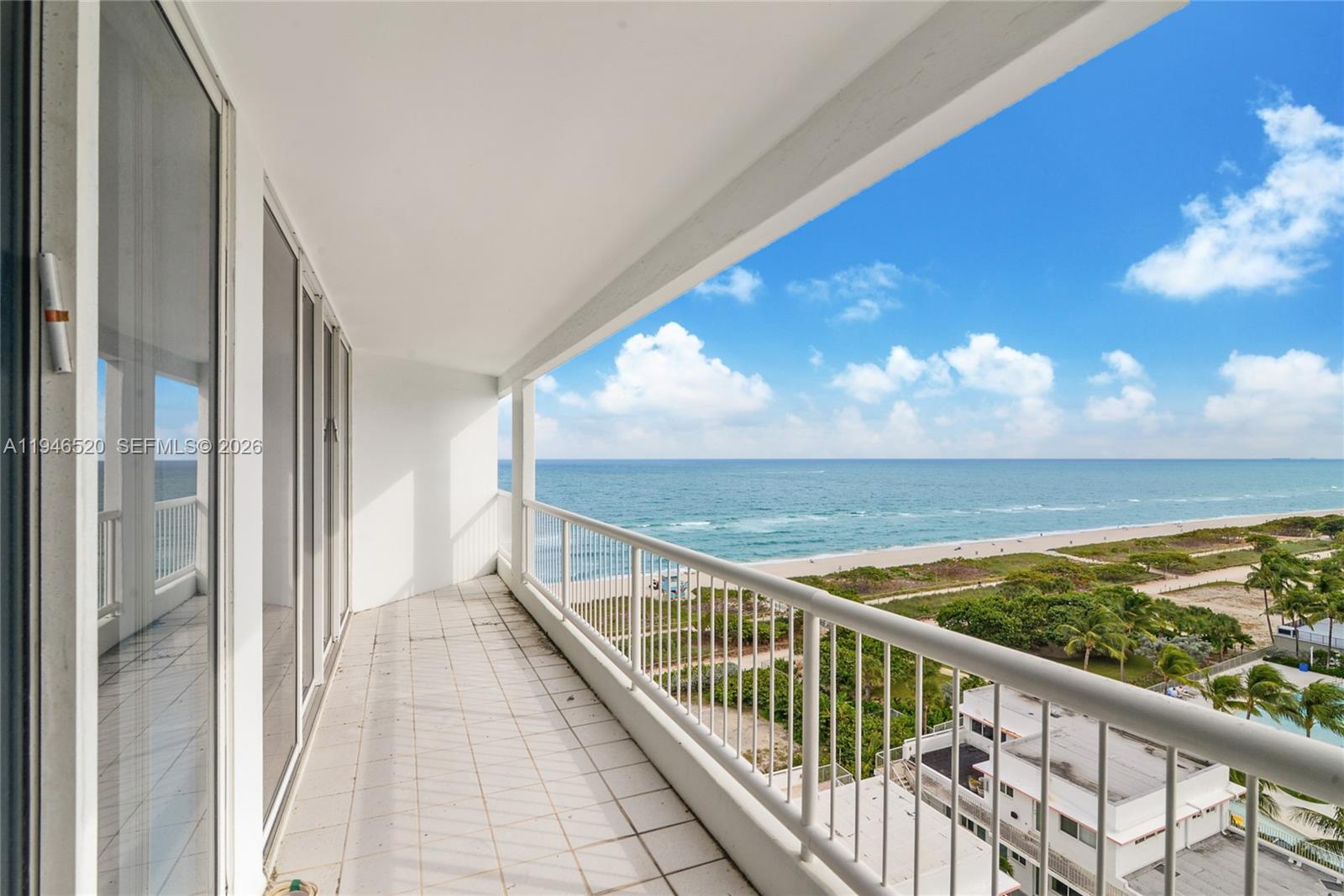 MARBELLA CONDO - Residential