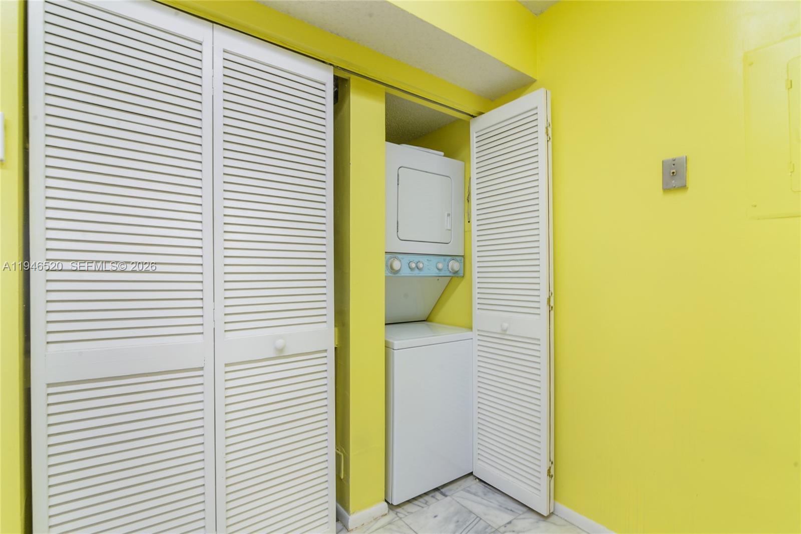 MARBELLA CONDO - Residential