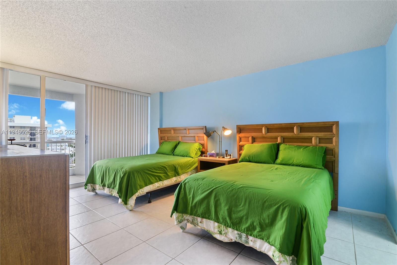 MARBELLA CONDO - Residential