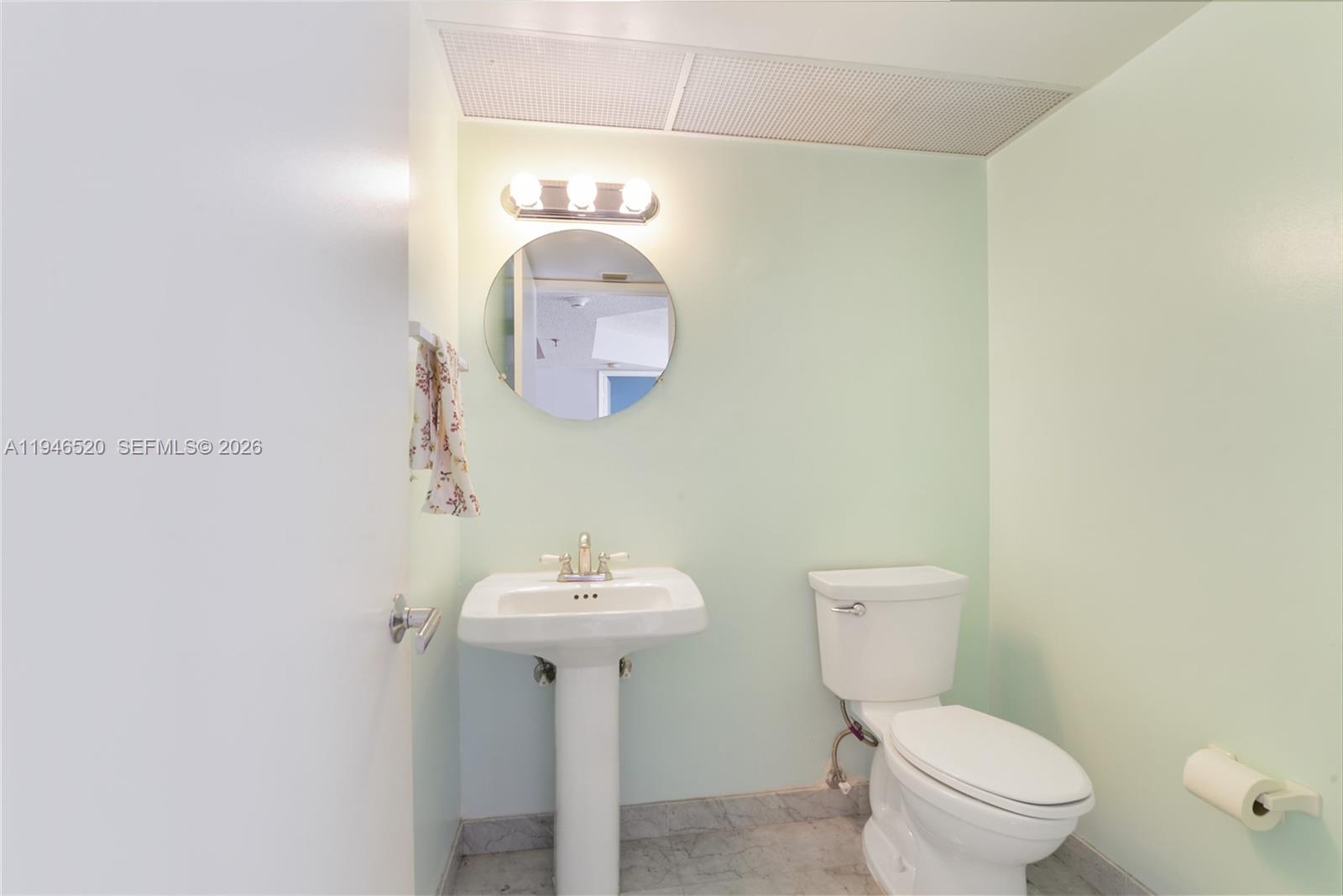 MARBELLA CONDO - Residential