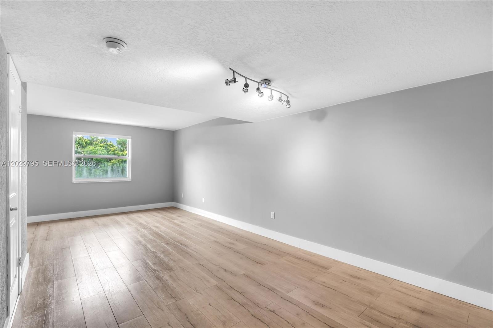 SUNWOOD CONDO - Residential