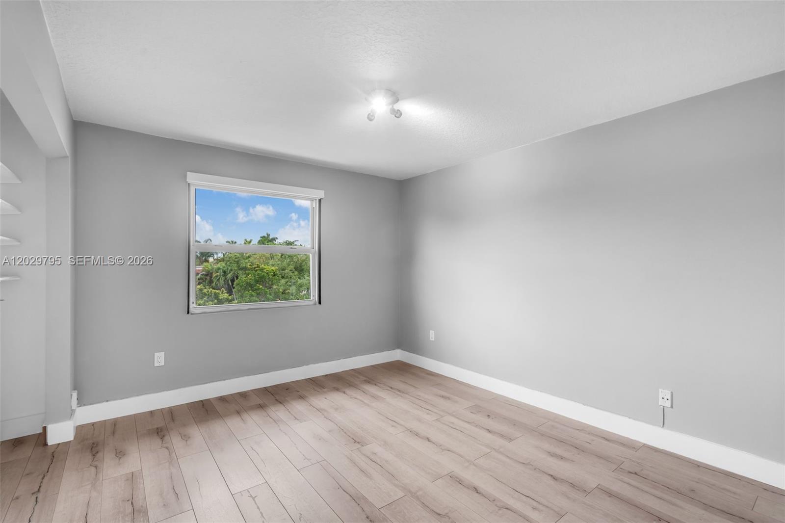 SUNWOOD CONDO - Residential
