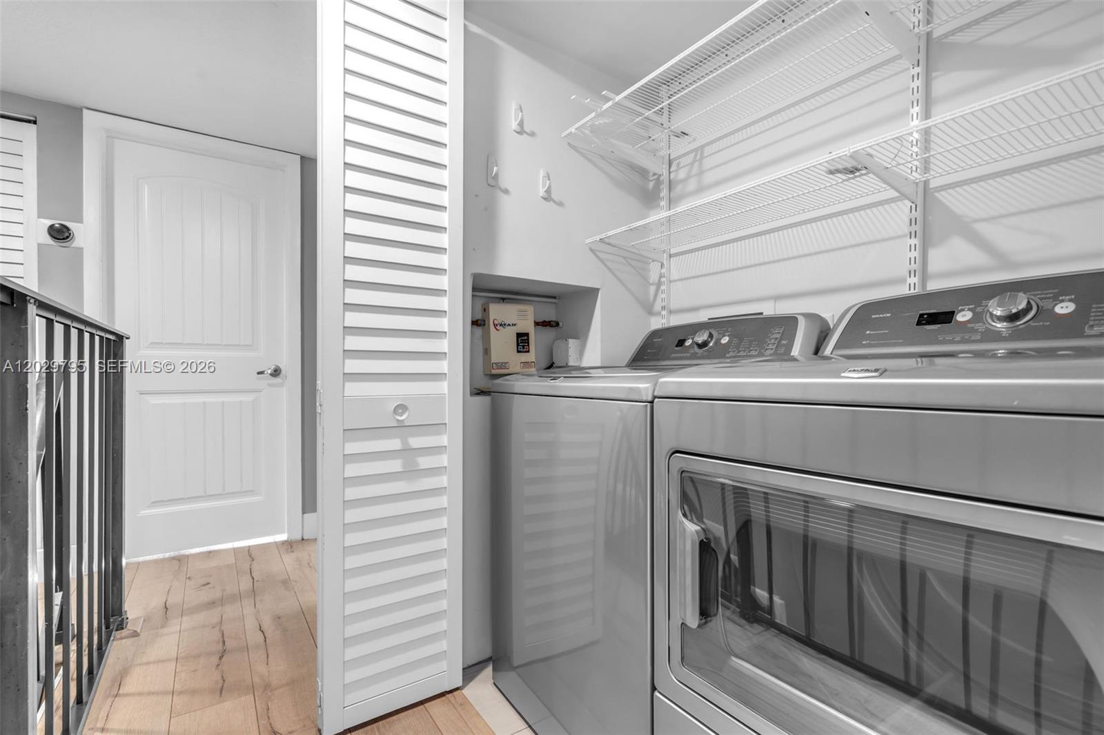 SUNWOOD CONDO - Residential