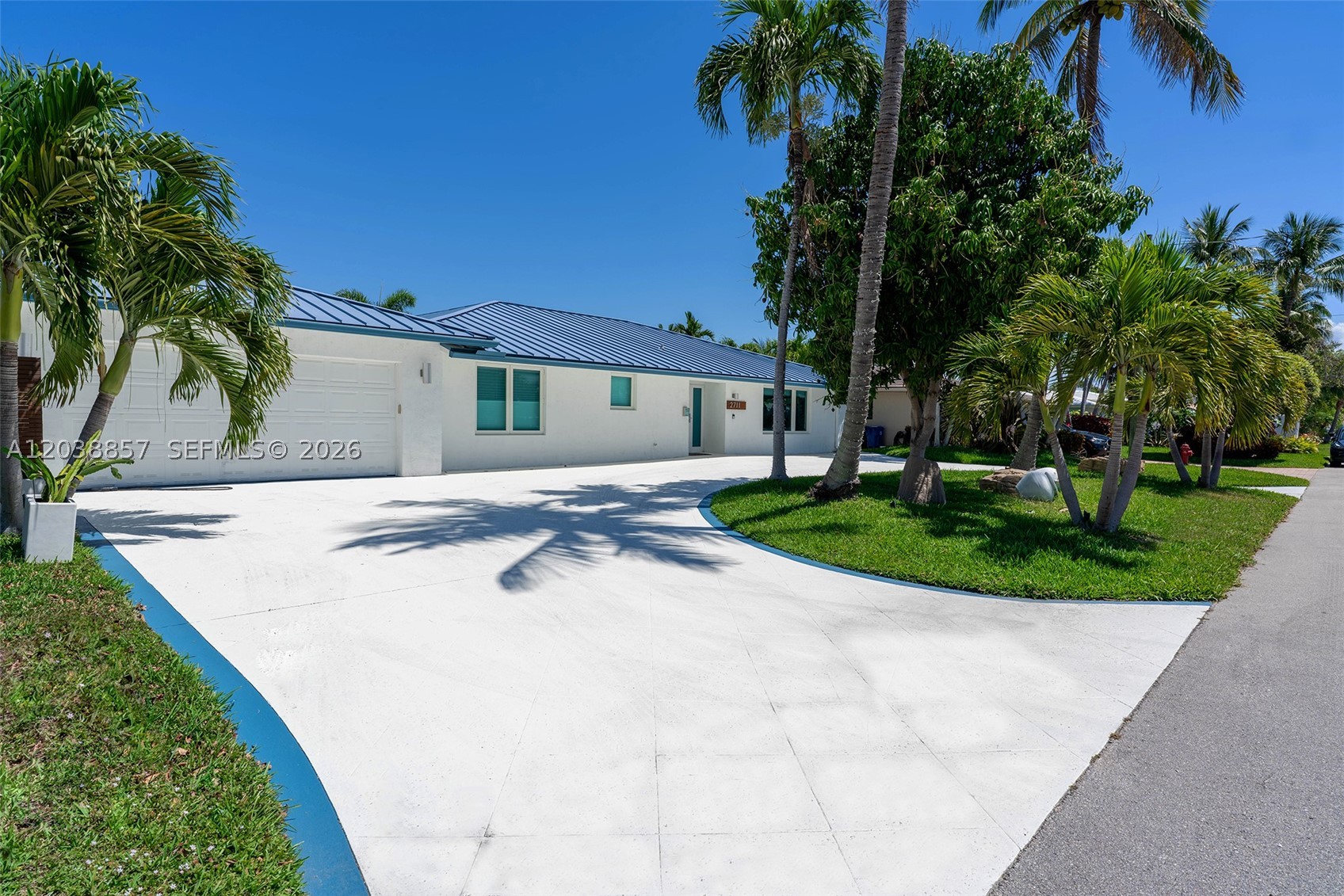 LAKE ESTATES - Residential
