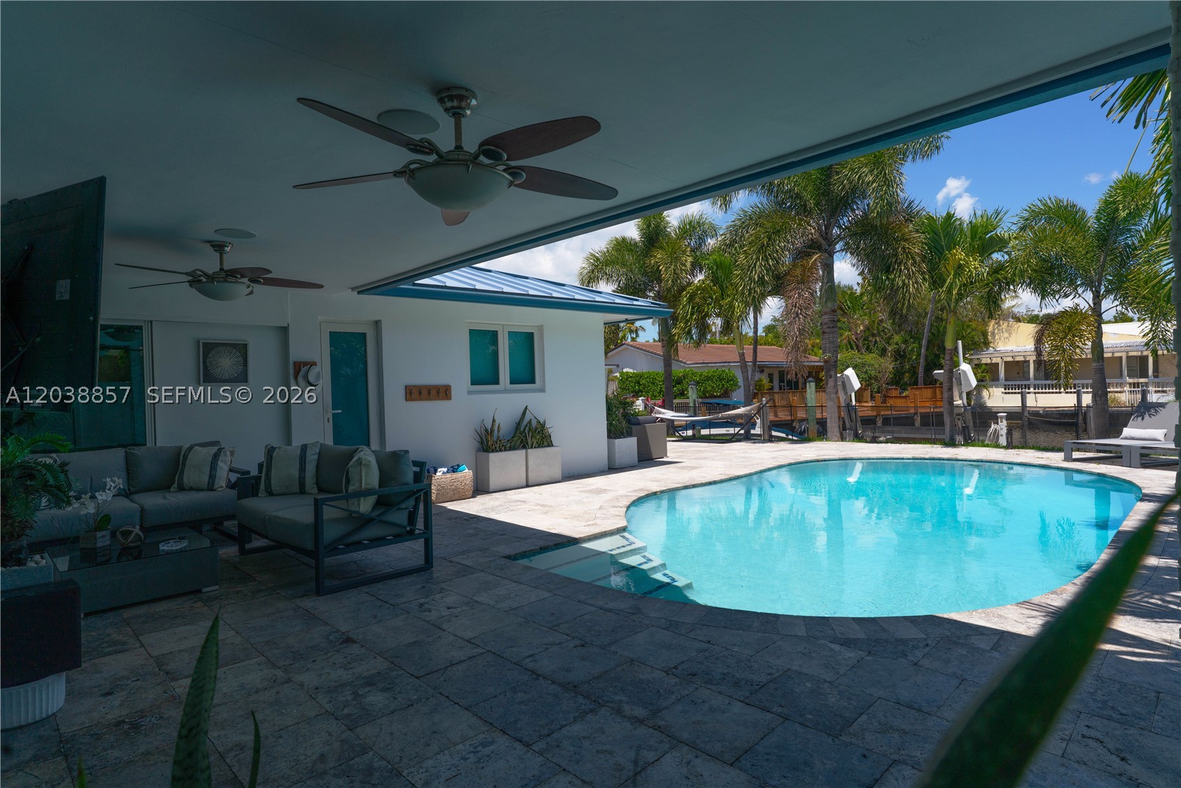 LAKE ESTATES - Residential