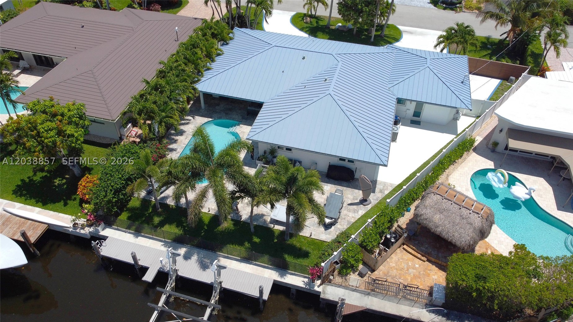 LAKE ESTATES - Residential