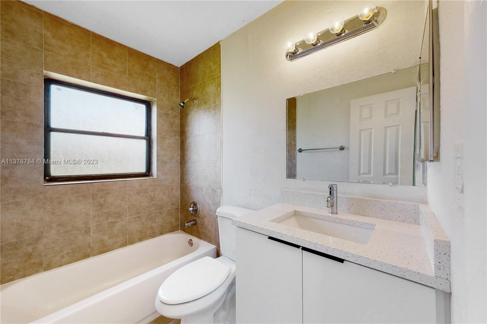 5TH ADDN TO RICHMOND HGTS - Residential