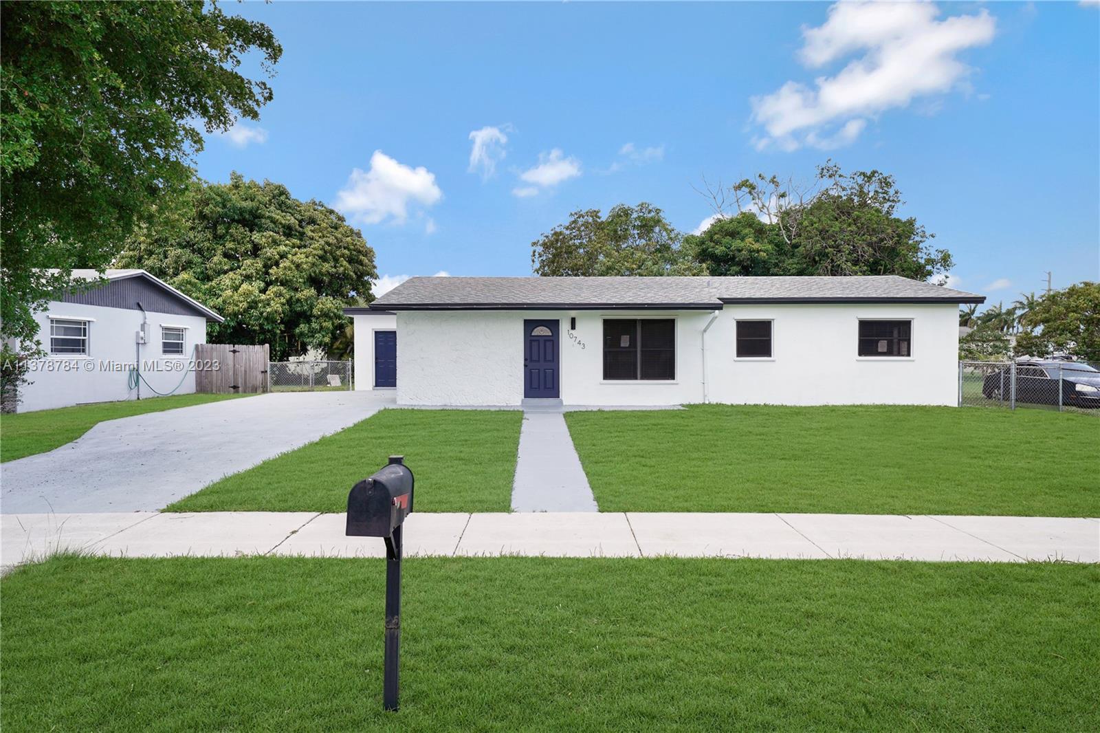 5TH ADDN TO RICHMOND HGTS - Residential
