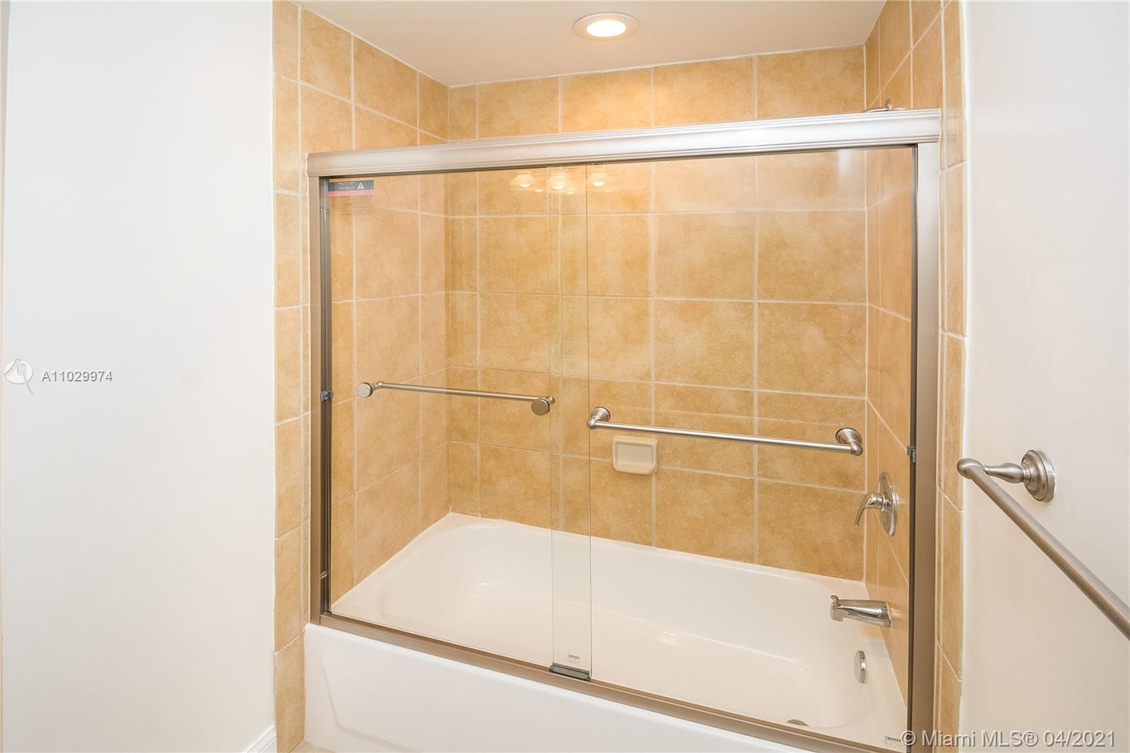 NURIVER LANDING CONDO - Residential Lease