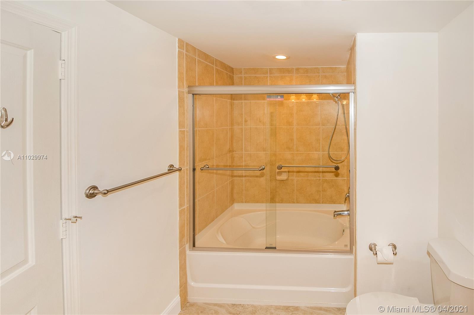NURIVER LANDING CONDO - Residential Lease