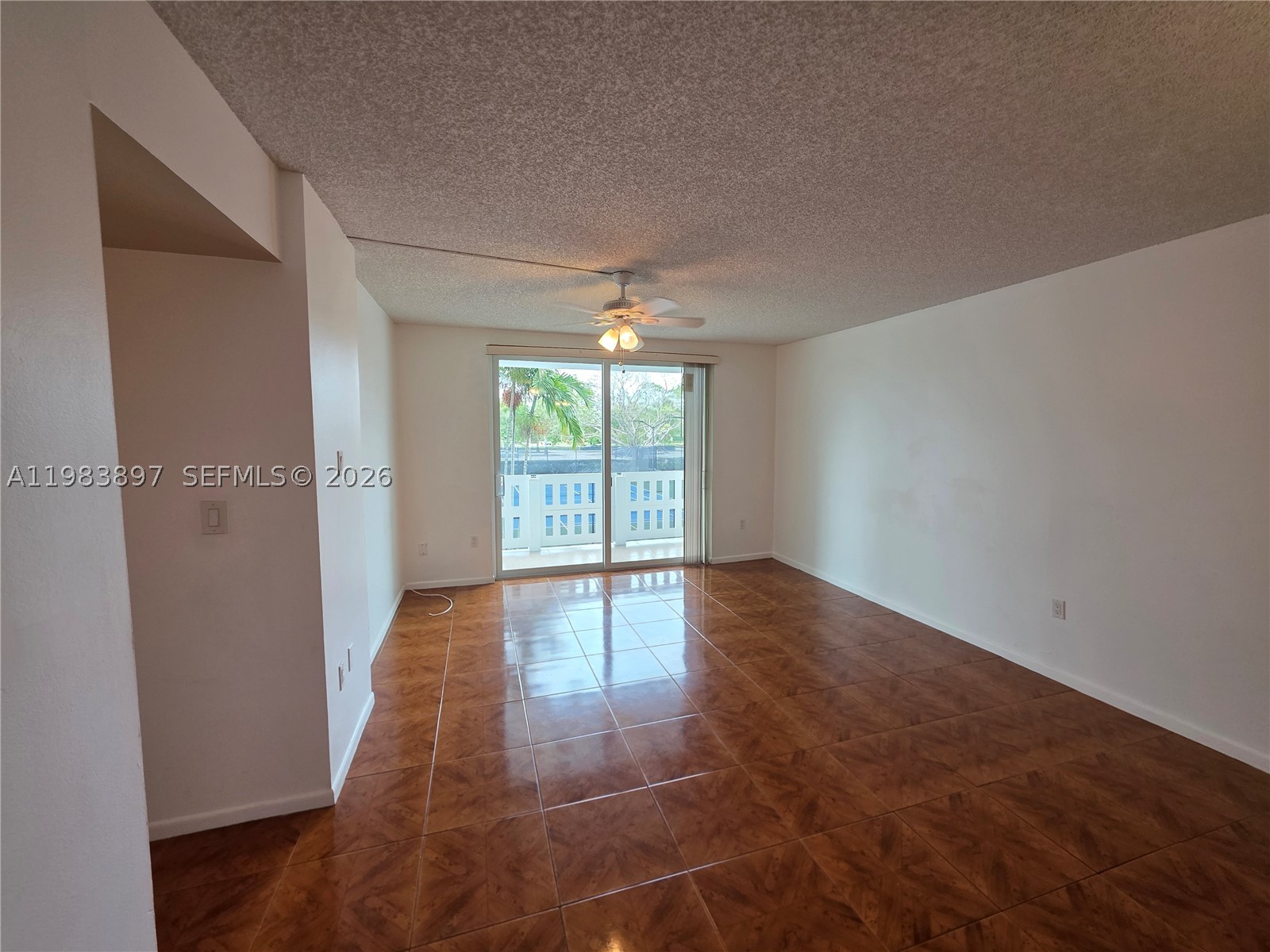 HILLCREST EAST NO 20 COND - Residential