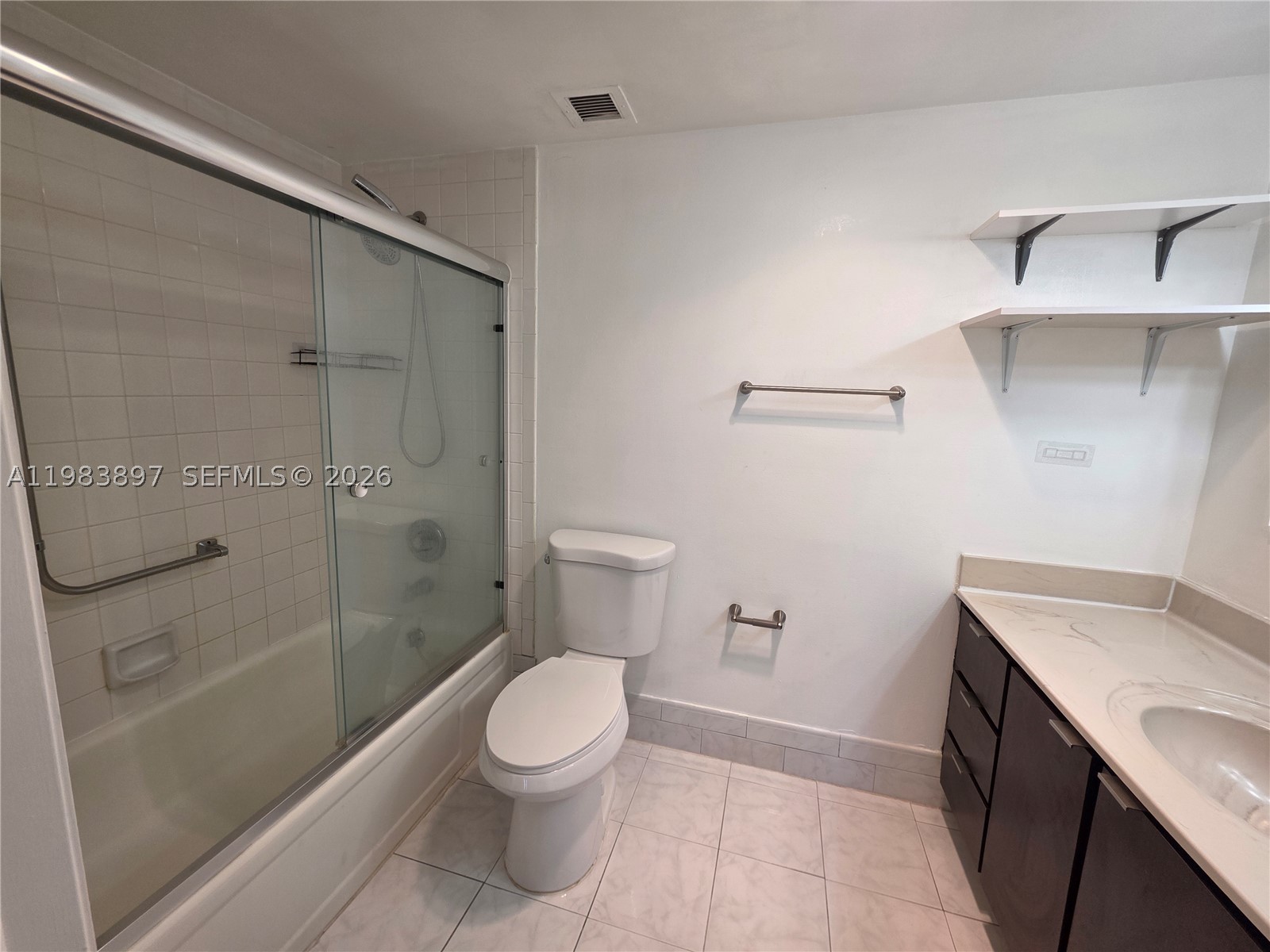 HILLCREST EAST NO 20 COND - Residential