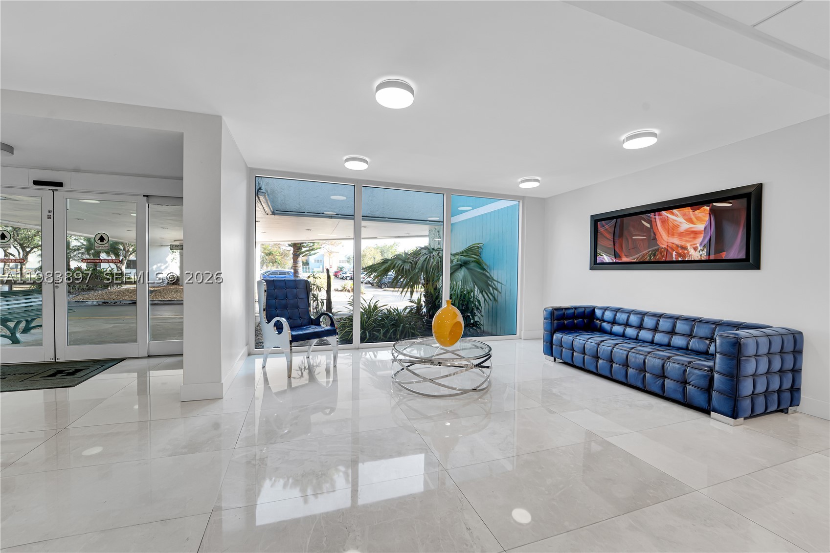 HILLCREST EAST NO 20 COND - Residential
