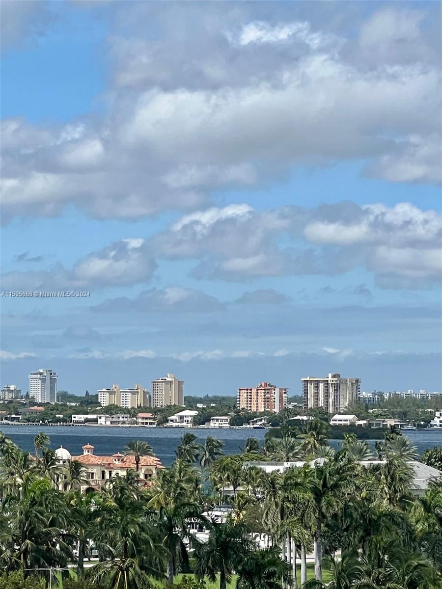 THE PLAZA OF BAL HARBOUR - Residential Lease