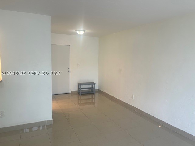 KENDALL ACRES CONDO BLDG - Residential Lease