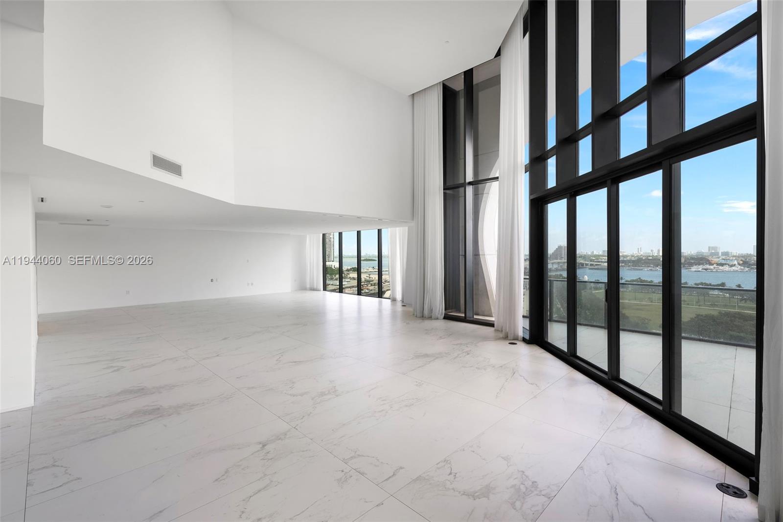 ONE THOUSAND MUSEUM CONDO - Residential