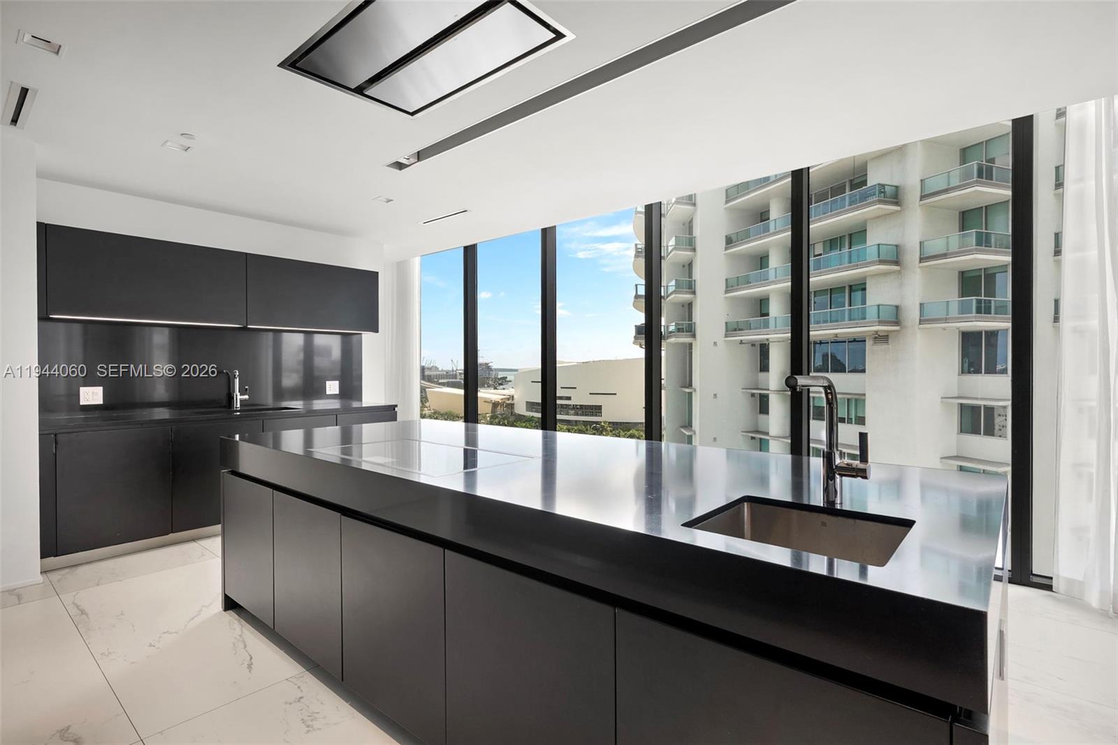 ONE THOUSAND MUSEUM CONDO - Residential