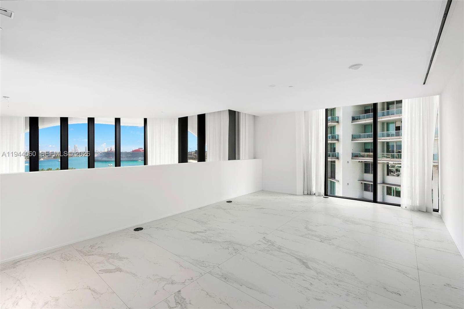 ONE THOUSAND MUSEUM CONDO - Residential